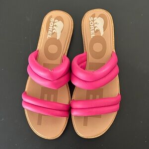 Sorel Fuchsia Slide Sandals